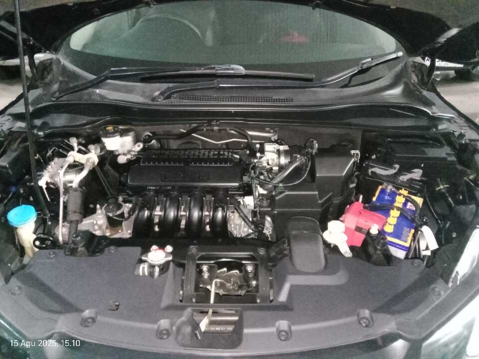 Foto Mobil Bekas Mesin Honda HR-V 1.5 S tahun 2017