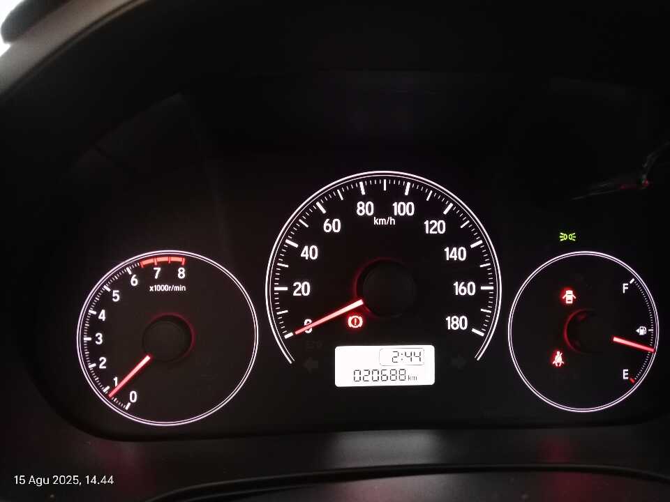 Foto Mobil Bekas Odometer Honda Brio 1.2 Satya E tahun 2021