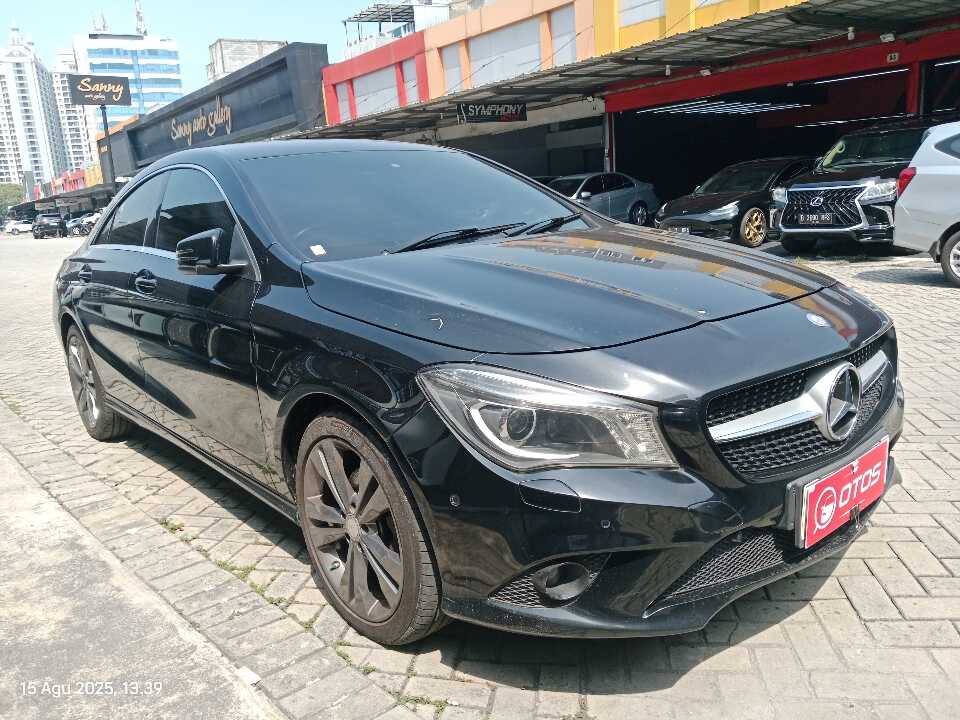 2015 Mercedes-Benz CLA200 1.6 - Foto 1 dari 6