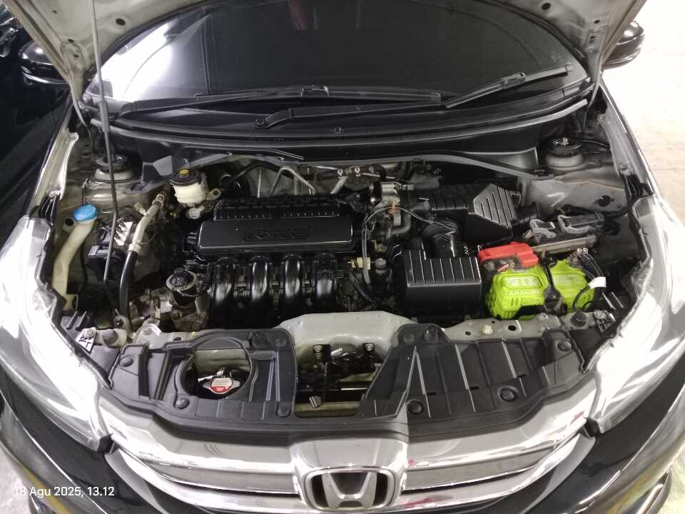 Foto Mobil Bekas Mesin Honda Mobilio 1.5 E tahun 2017