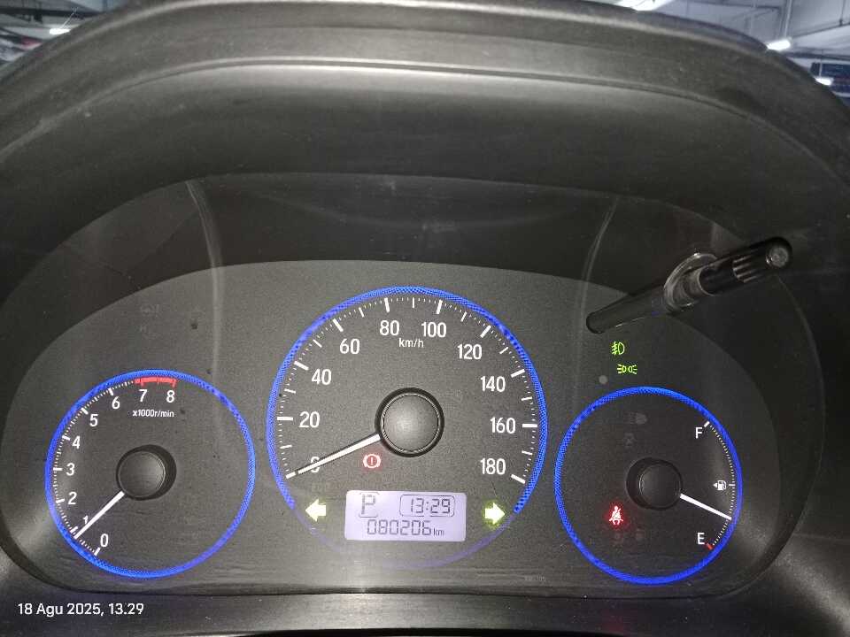 Foto Mobil Bekas Odometer Honda Mobilio 1.5 E tahun 2017