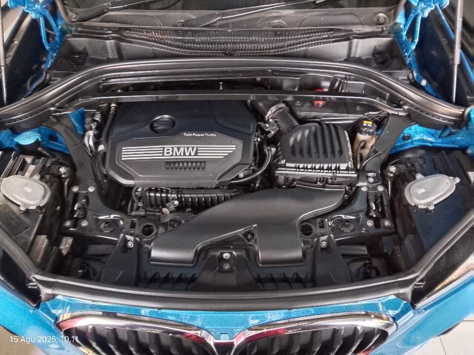 Foto Mobil Bekas Mesin BMW X1 1.5 Sdrive18i tahun 2022