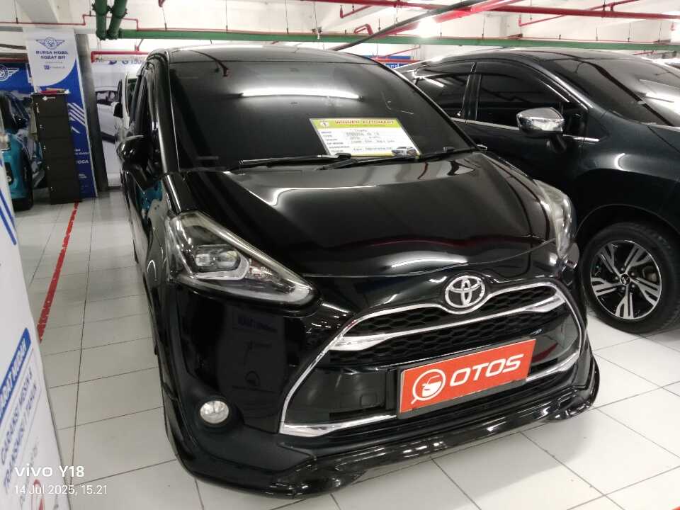 2016 Toyota Sienta 1.5 Q - Foto 1 dari 6
