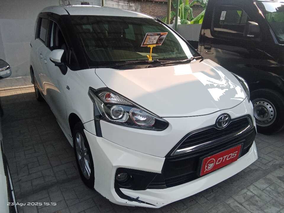 2016 Toyota Sienta 1.5 G - Foto 1 dari 6