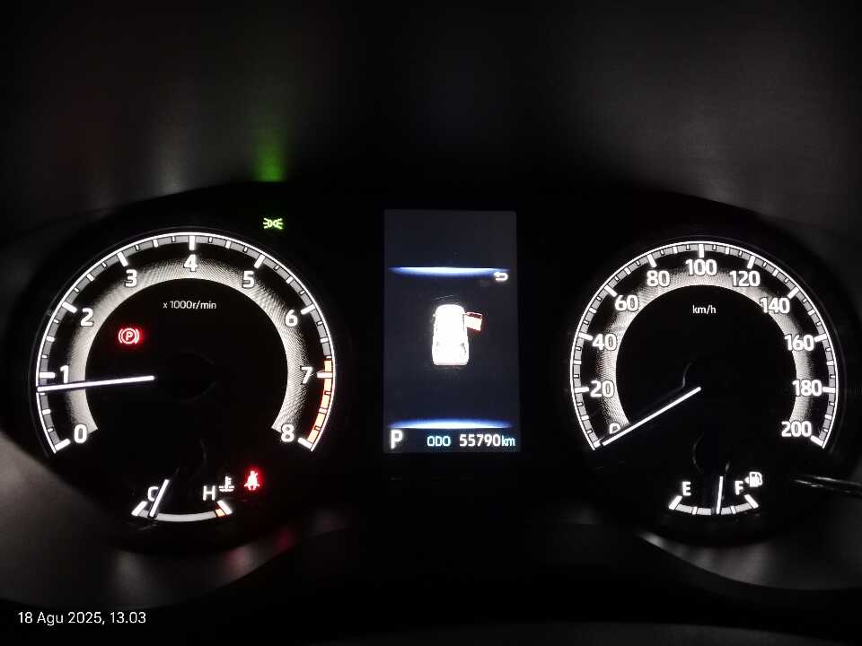 Foto Mobil Bekas Odometer Toyota Innova 2.0 Zenix G CVT tahun 2023