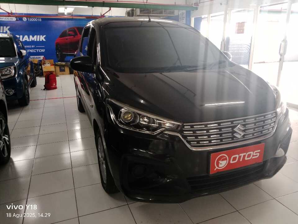 2018 Suzuki Ertiga 1.5 GL - Foto 1 dari 6