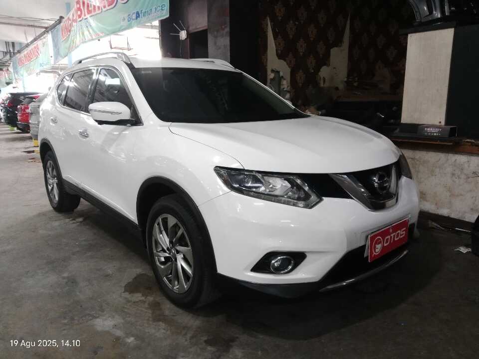 2015 Nissan X-Trail 2.5 - Foto 1 dari 6