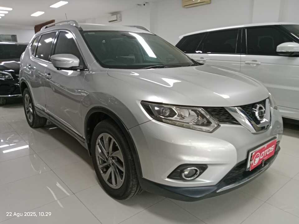 2015 Nissan X-Trail 2.5 - Foto 1 dari 6