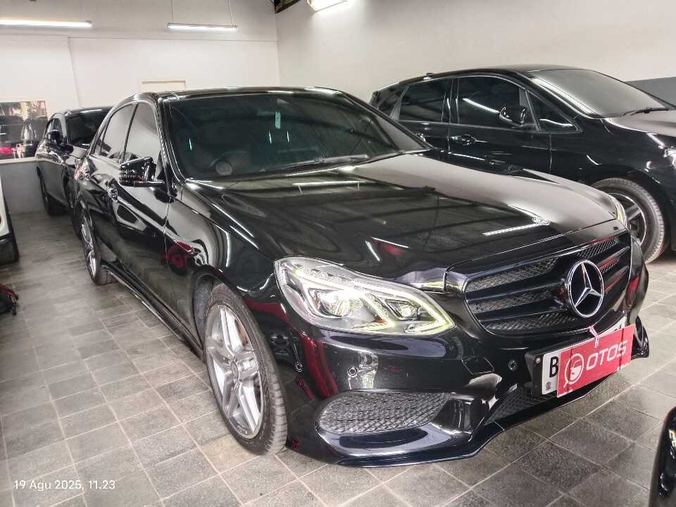 2014 Mercedes-Benz E400 3.0 - Foto 1 dari 6