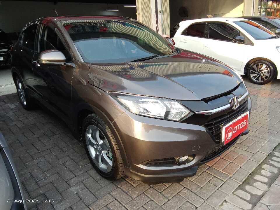 2017 Honda HR-V 1.5 E - Foto 1 dari 6