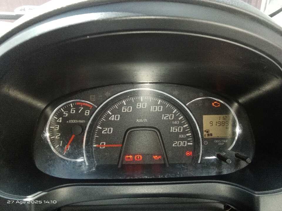 Foto Mobil Bekas Odometer Toyota Agya 1.0 G tahun 2015