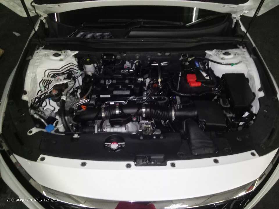 Foto Mobil Bekas Mesin Honda Accord 1.5 TC EL tahun 2021
