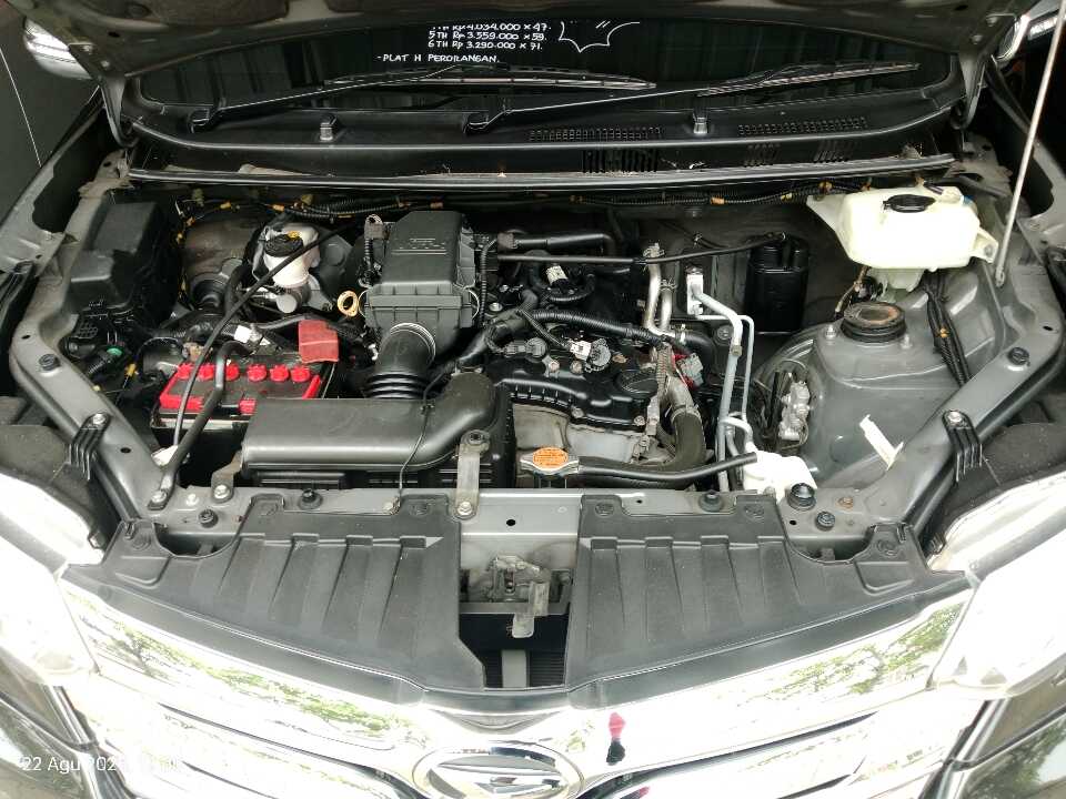 Foto Mobil Bekas Mesin Daihatsu Xenia 1.3 R tahun 2018