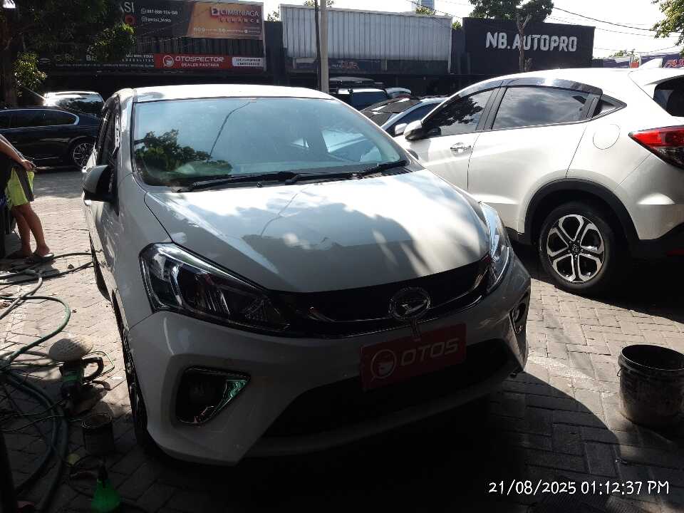 2018 Daihatsu Sirion 1.3 - Foto 1 dari 6