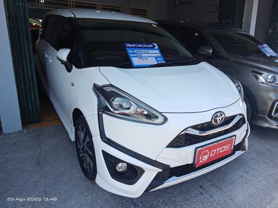 2019 Toyota Sienta 1.5 Q - Foto 1 dari 6