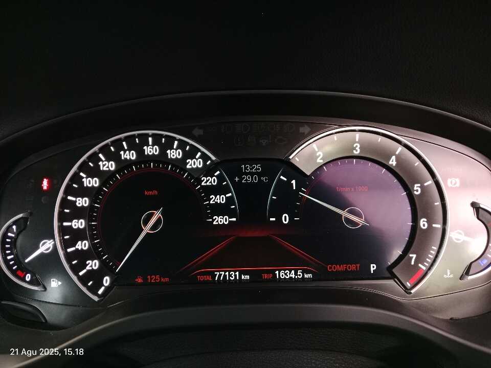 Foto Mobil Bekas Odometer BMW X3 2.0 Xdrive20i Luxury tahun 2019
