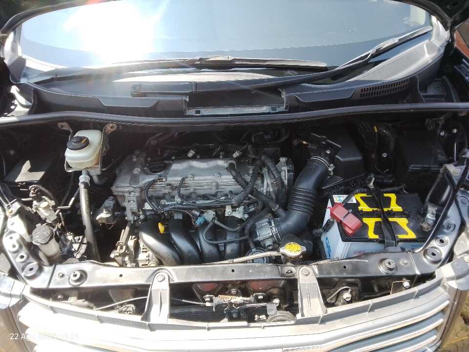 Foto Mobil Bekas Mesin Toyota NAV1 2.0 V tahun 2014