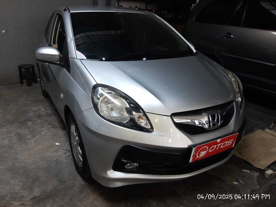 2015 Honda Brio 1.2 Satya E - Foto 1 dari 6