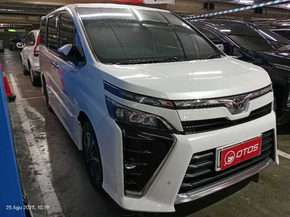 2019 Toyota Voxy 2.0