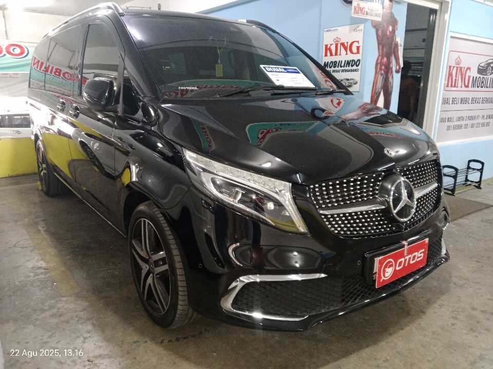 2020 Mercedes-Benz V260 2.0 Avantgarde - Foto 1 dari 6