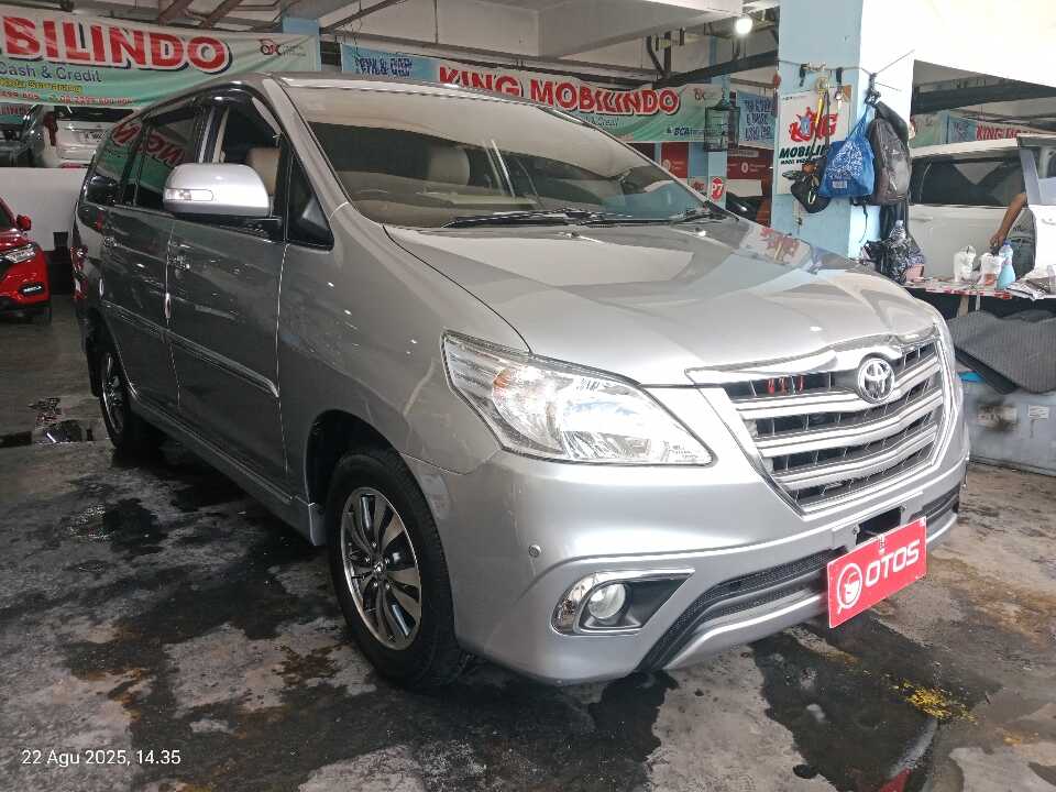 2015 Toyota Kijang Innova 2.5 V - Foto 1 dari 6
