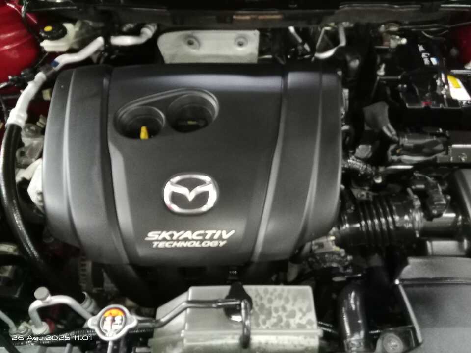 Foto Mobil Bekas Mesin Mazda CX-5 2.5 Grand Touring tahun 2016
