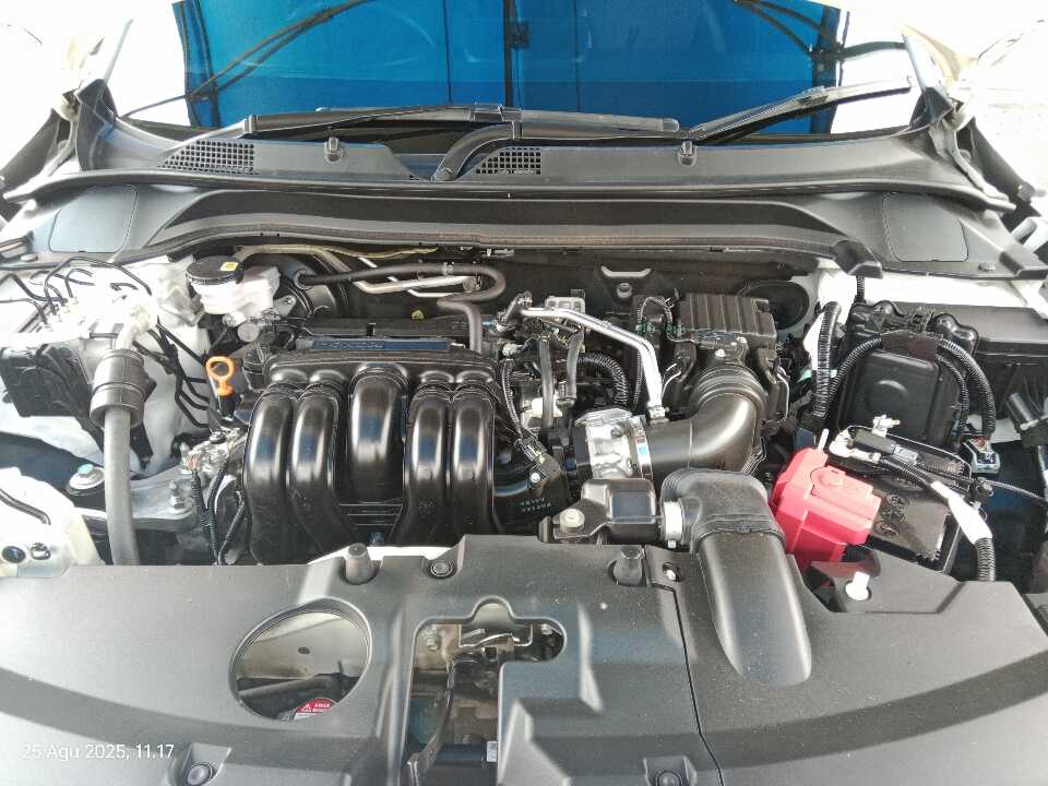 Foto Mobil Bekas Mesin Honda HR-V 1.5 SE tahun 2024