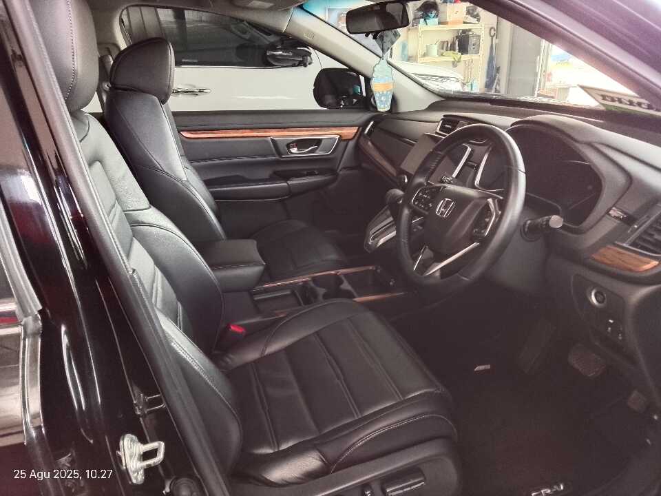 Foto Mobil Bekas Kabin Depan Honda CR-V 1.5 Turbo Prestige tahun 2021