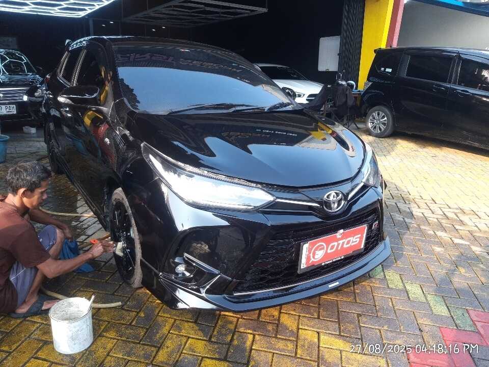 2022 Toyota Yaris 1.5 S - Foto 1 dari 6