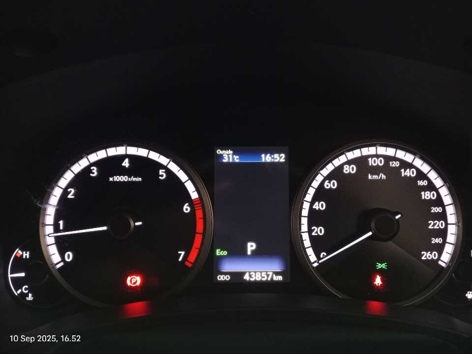 Foto Mobil Bekas Odometer Lexus NX 300 2.0 F-Sport tahun 2018