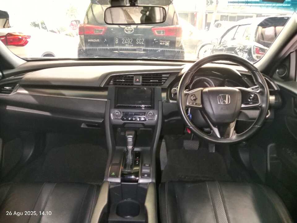 Foto Mobil Bekas Dashboard Honda Civic 1.5 Turbo tahun 2019