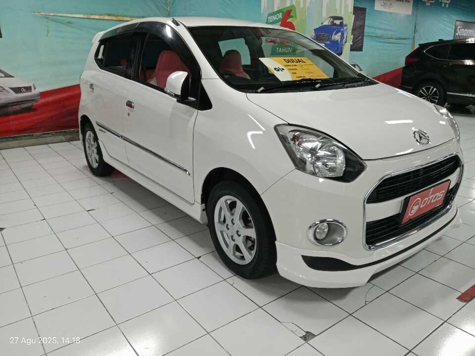 2016 Daihatsu Ayla 1.0 X - Foto 1 dari 6