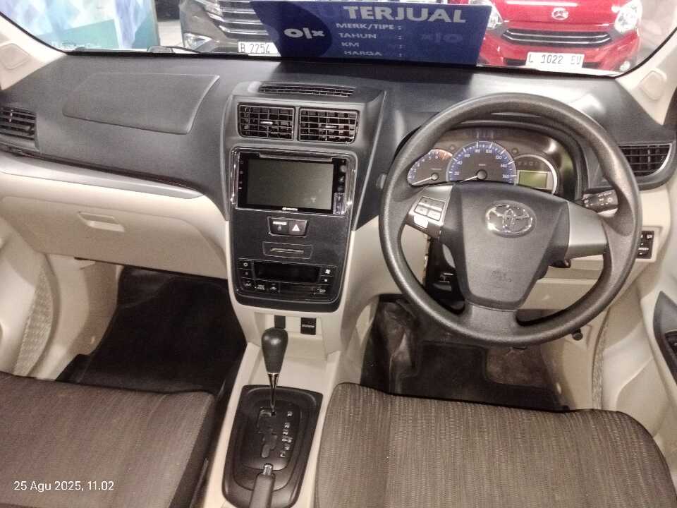 Foto Mobil Bekas Dashboard Toyota Avanza 1.3 G tahun 2020
