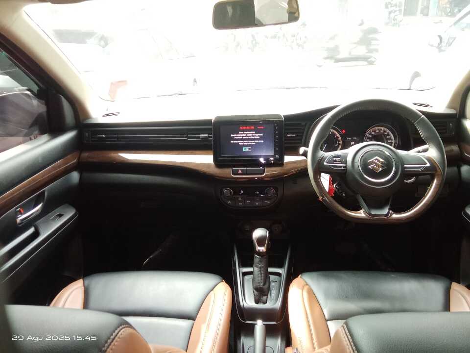 Foto Mobil Bekas Dashboard Suzuki Ertiga 1.5 GX tahun 2021