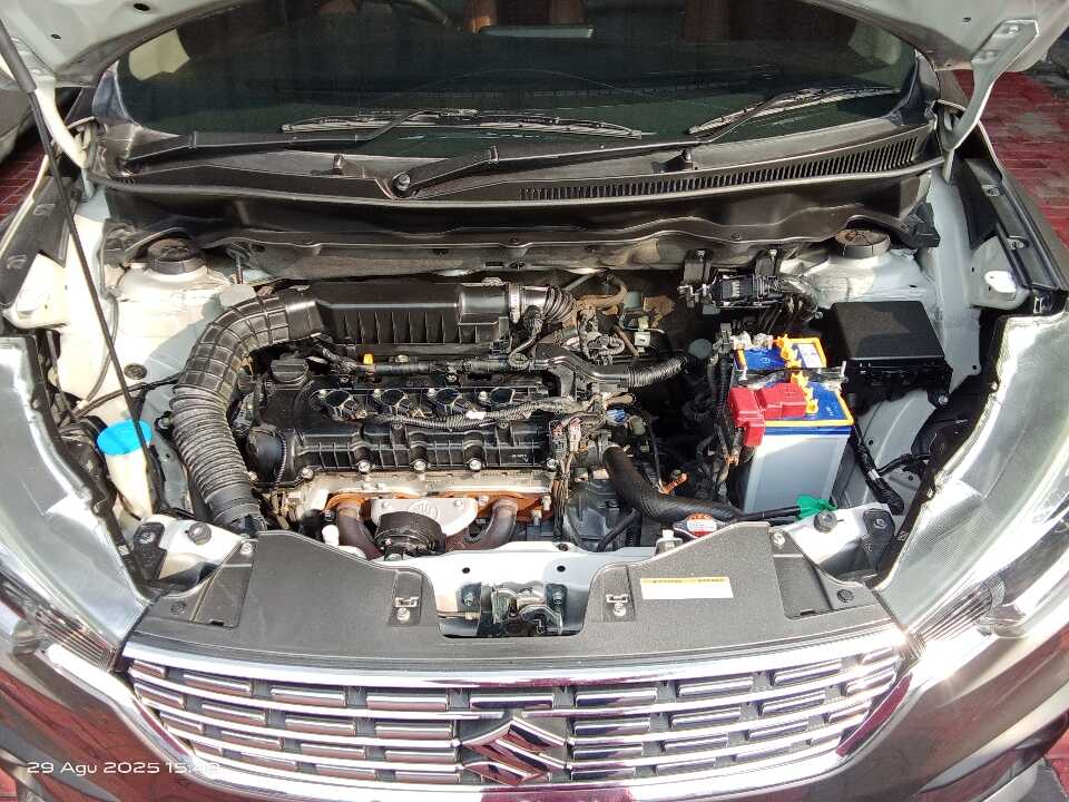 Foto Mobil Bekas Mesin Suzuki Ertiga 1.5 GX tahun 2021