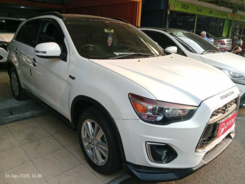 2015 Mitsubishi Outlander Sport 2.0 PX - Foto 1 dari 6