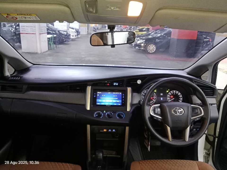 Foto Mobil Bekas Dashboard Toyota Innova 2.0 G tahun 2020