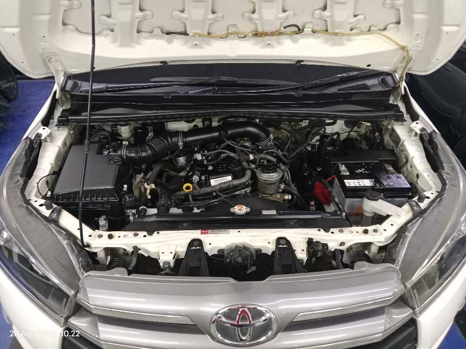 Foto Mobil Bekas Mesin Toyota Innova 2.0 G tahun 2020
