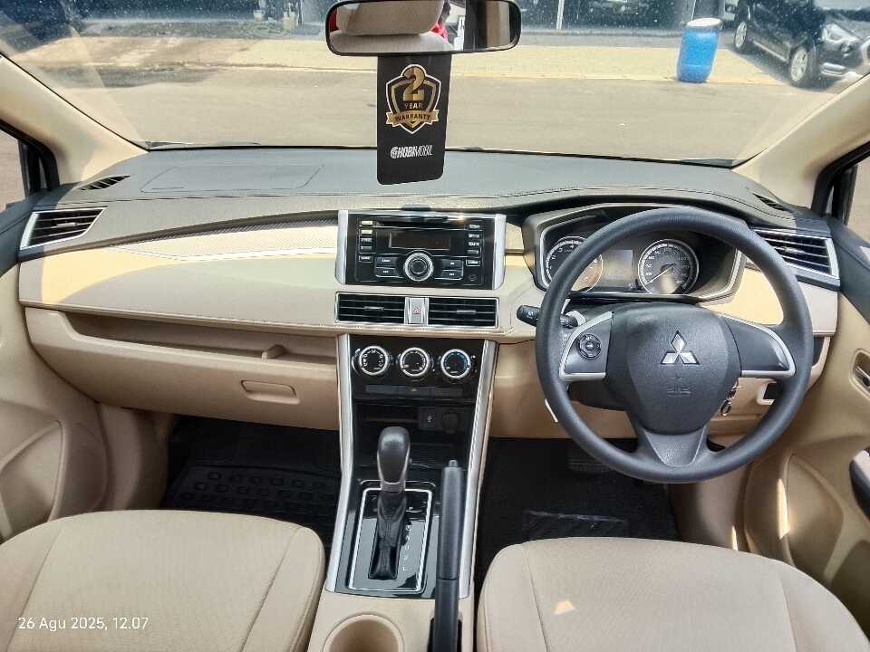 Foto Mobil Bekas Dashboard Mitsubishi Xpander 1.5 Exceed tahun 2017