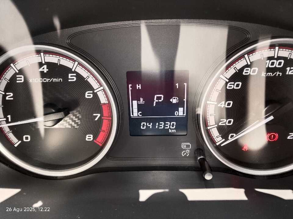 Foto Mobil Bekas Odometer Mitsubishi Xpander 1.5 Exceed tahun 2017