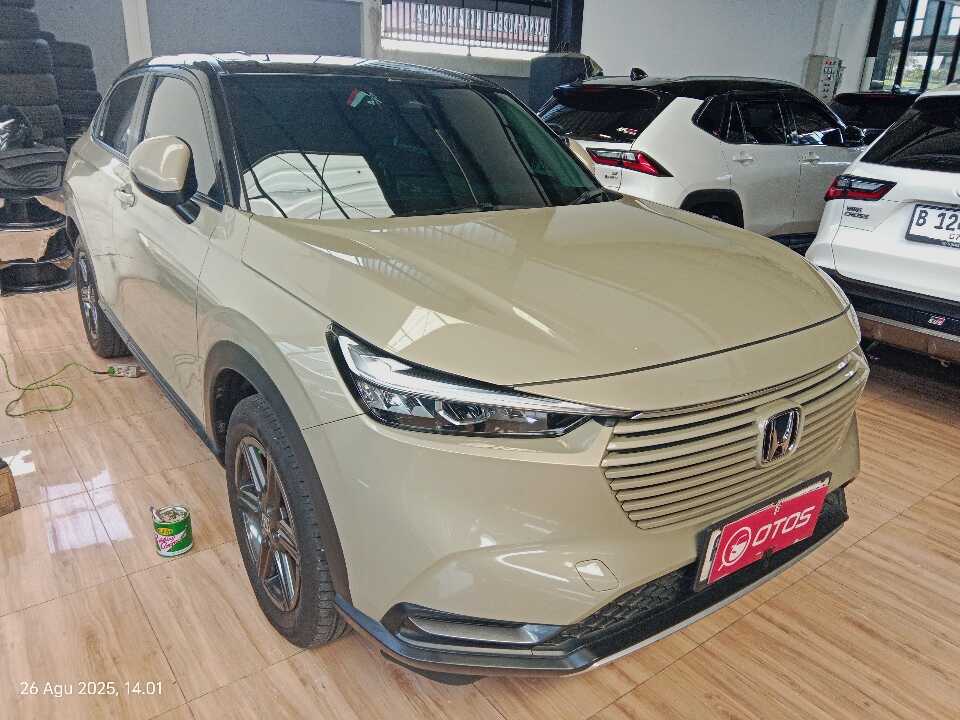 2023 Honda HR-V 1.5 E - Foto 1 dari 6