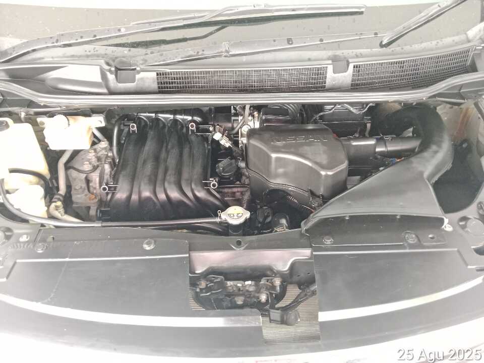 Foto Mobil Bekas Mesin Nissan Serena 2.0 Highway Star tahun 2015
