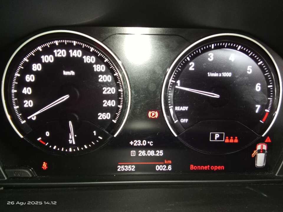 Foto Mobil Bekas Odometer BMW X1 1.5 Sdrive18i tahun 2021