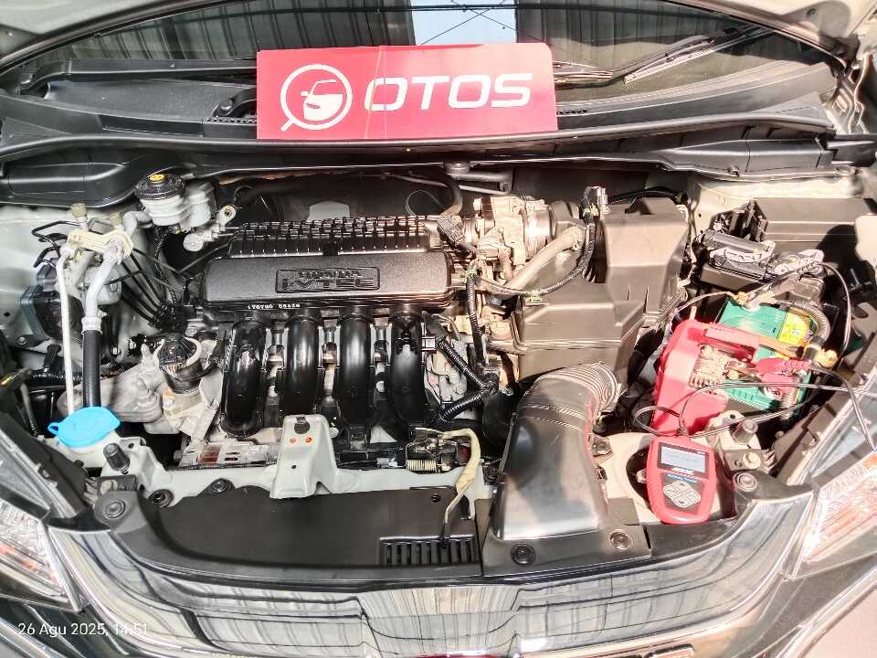 Foto Mobil Bekas Mesin Honda Jazz 1.5 RS tahun 2017