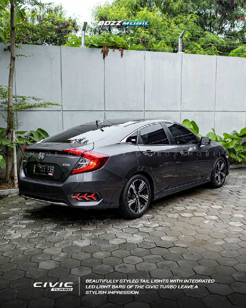 Foto Mobil Bekas Kiri Belakang Honda Civic 1.5 Turbo tahun 2019