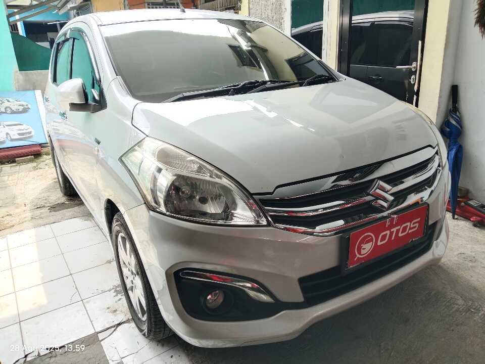 2015 Suzuki Ertiga 1.4 GL - Foto 1 dari 6