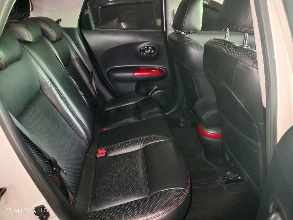 Foto Mobil Bekas Kabin Belakang Nissan Juke 1.5 tahun 2016