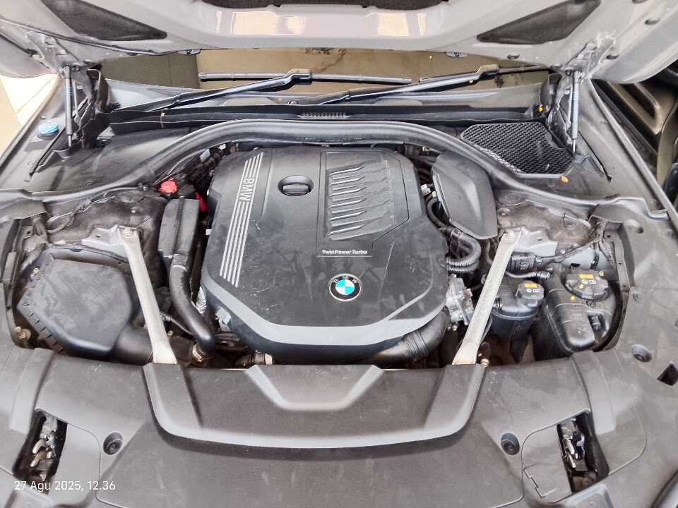 Foto Mobil Bekas Mesin BMW 740Li 3.0 tahun 2019