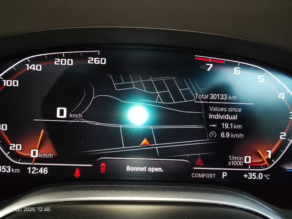 Foto Mobil Bekas Odometer BMW 740Li 3.0 tahun 2019