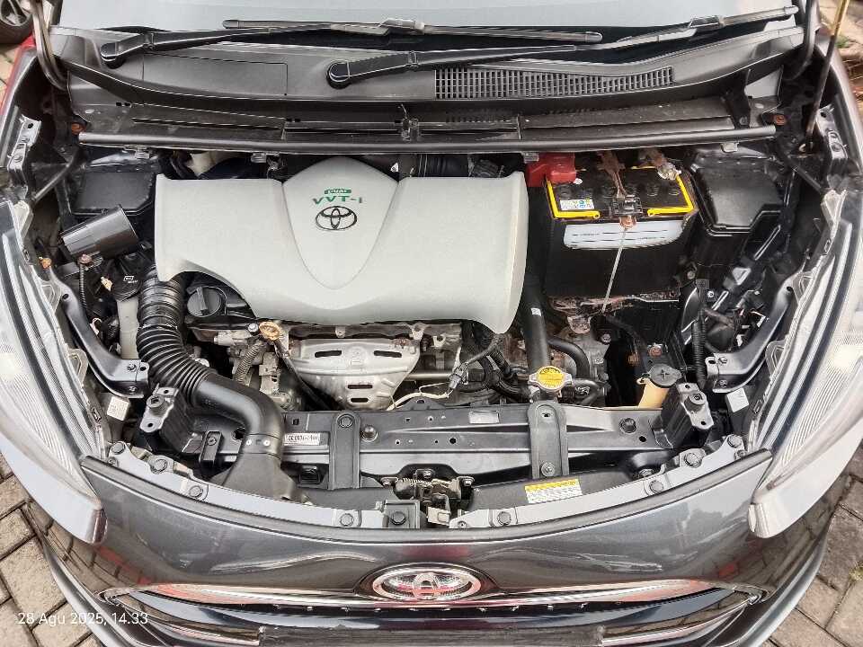 Foto Mobil Bekas Mesin Toyota Sienta 1.5 Q tahun 2016